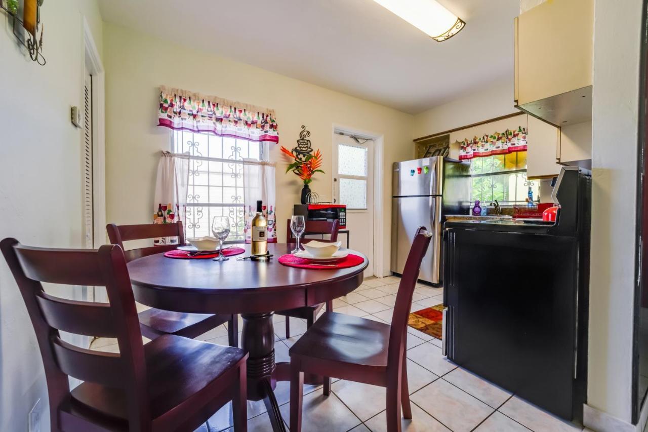 Beach Chairs, Good Kitchen, Strong Wifi On 14Th Ave Fort Lauderdale Exterior foto